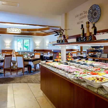 科尼格酒店 酒店 4*