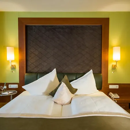 Hotel König 4*
