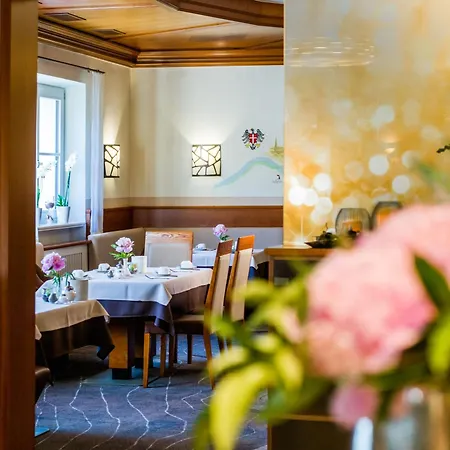 Koenig Hotel 4*
