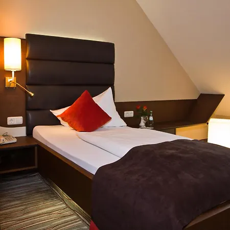 Hotel Koenig 4*