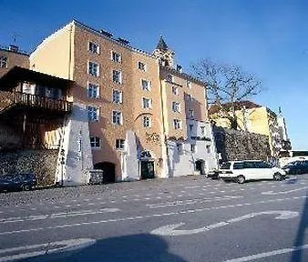 König Hotel 4*